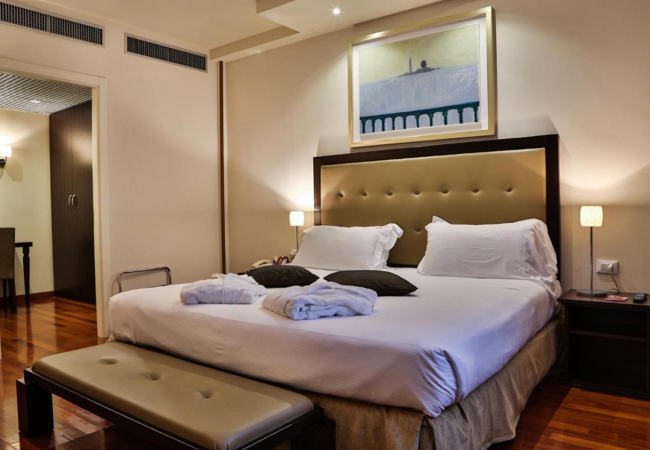 Crowne Plaza Venice East By Ihg Quarto dʼAltino Esterno foto