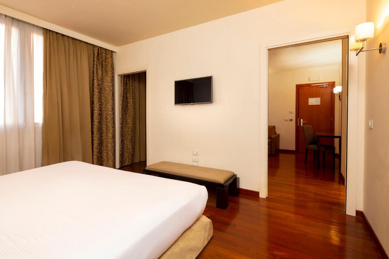 Crowne Plaza Venice East By Ihg Quarto dʼAltino Esterno foto