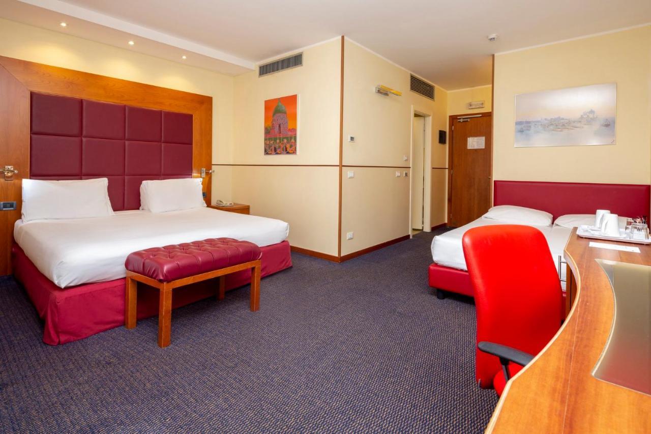 Crowne Plaza Venice East By Ihg Quarto dʼAltino Esterno foto
