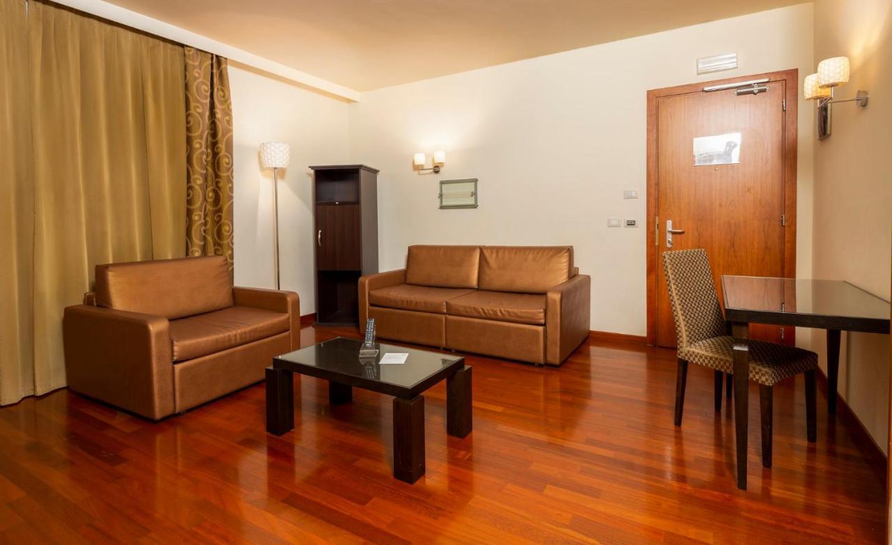 Crowne Plaza Venice East By Ihg Quarto dʼAltino Esterno foto