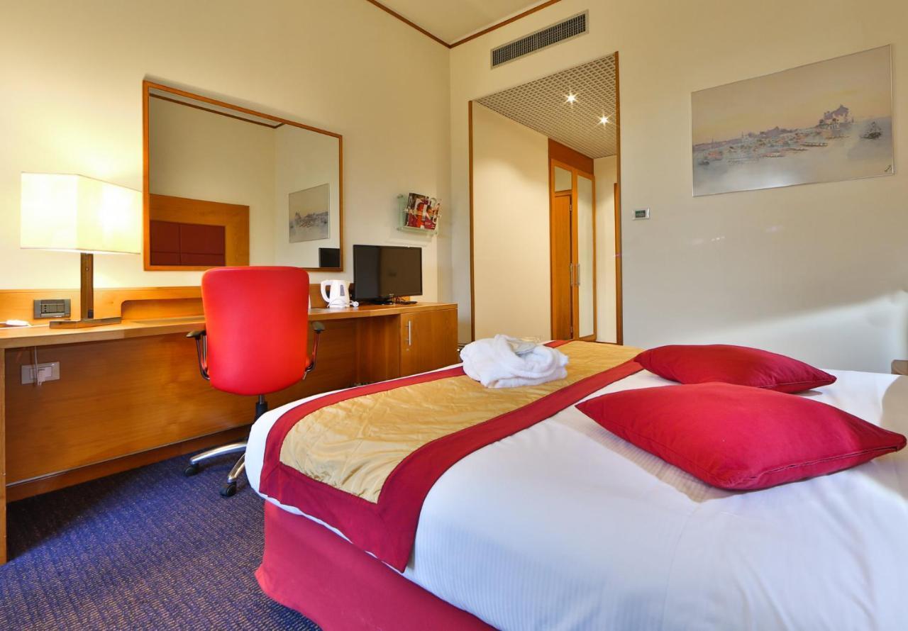Crowne Plaza Venice East By Ihg Quarto dʼAltino Esterno foto